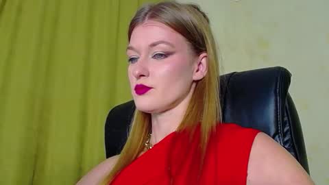 mysticvenus_ online show from November 26, 4:30 pm