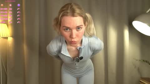 Olivia or just olive online show from March 14, 8:32 pm