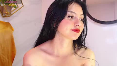 Snapshot of naamah_b chatting on January 14, 1:28 pm naamah_b online show from January 14, 1:28 pm