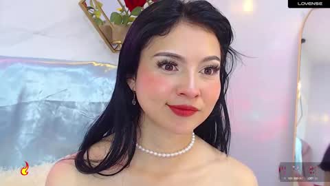 Snapshot of naamah_b chatting on February 21, 1:44 pm naamah_b online show from February 21, 1:44 pm