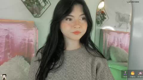 Snapshot of naamah_b chatting on October 13, 2:09 pm naamah_b online show from October 13, 2:09 pm