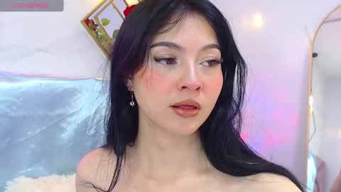 Snapshot of naamah_b chatting on February 20, 1:30 pm naamah_b online show from February 20, 1:30 pm