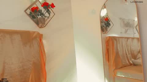 naamah_b online show from January 7, 5:49 pm