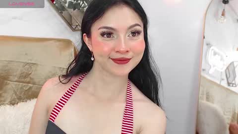 Snapshot of naamah_b chatting on March 3, 1:26 pm naamah_b online show from March 3, 1:26 pm