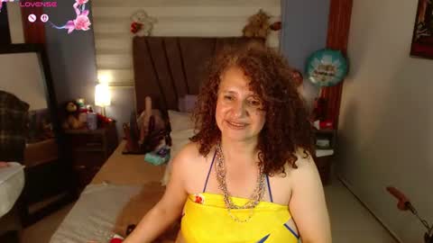 nadia_84 online show from June 18, 1:29 am