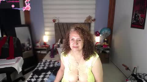 nadia_84 online show from August 2, 1:25 pm