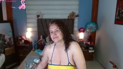 nadia_84 online show from June 18, 11:37 am