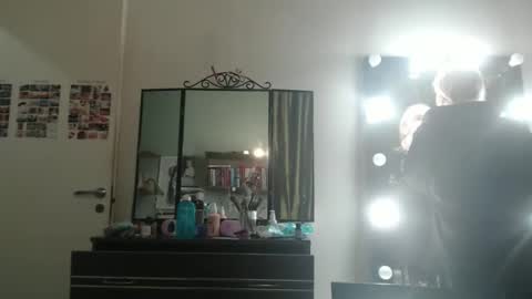 nadyagt online show from April 19, 7:38 pm