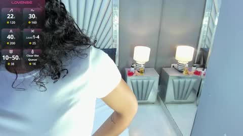 Snapshot of nahiaragray chatting on October 8, 8:35 pm Nahiara Gray online show from October 8, 8:35 pm