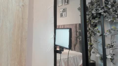 nahomycarterr online show from September 23, 7:56 pm