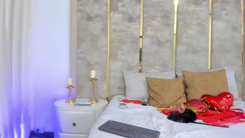 NalaRoux online show from January 17, 6:43 am