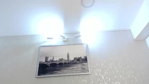   online show from November 24, 8:22 pm