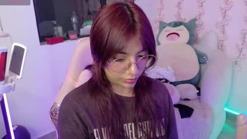 nami_usagi online show from March 13, 8:43 pm