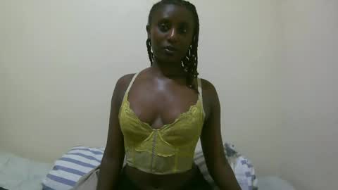 nana2095 online show from July 2, 4:29 am
