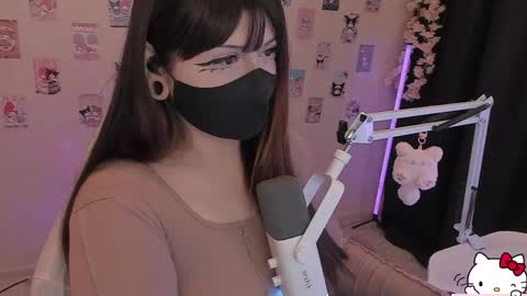 Nanamin online show from May 10, 5:37 pm