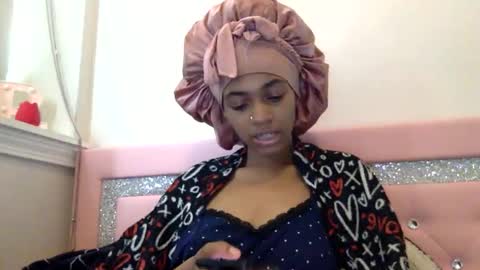 nanaonn online show from March 9, 3:26 pm