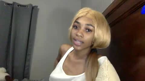 nanaonn online show from February 15, 5:45 pm