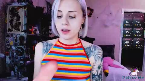 Monday-Friday 12-4 AM and 6-9 AM New York time online show from November 9, 9:33 pm