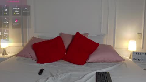 nany_model25 online show from May 2, 8:56 pm