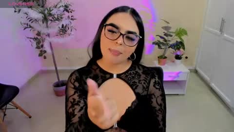 naomi_aniston online show from May 7, 3:38 pm