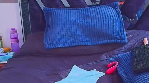 Naomi online show from March 13, 6:42 pm