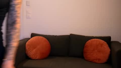naomii_20 online show from November 5, 9:31 pm