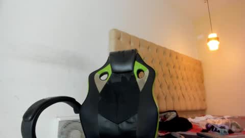 naomis_35 online show from December 13, 8:04 pm