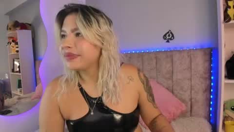 Laura  online show from June 21, 11:03 am