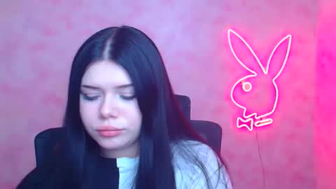 Naomi online show from December 17, 6:45 pm