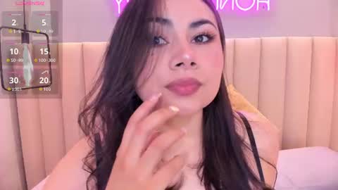 Naomy  online show from June 17, 10:38 am