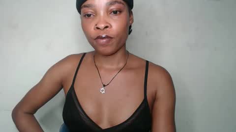 bella online show from November 4, 11:43 pm