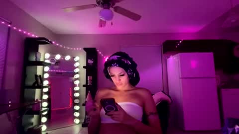 nasttyyynattt online show from June 15, 5:40 am