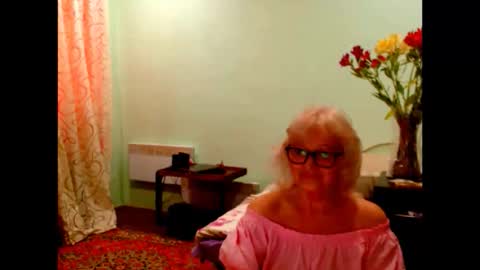 natali online show from April 29, 3:04 pm