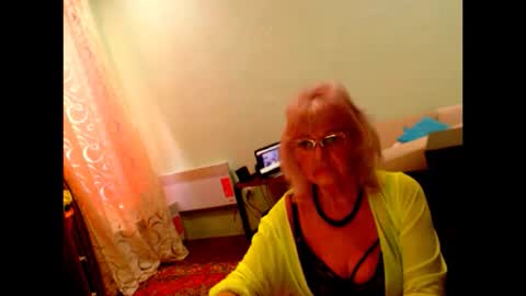 natali online show from October 26, 7:59 am