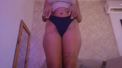 natalia_curlyx online show from September 14, 12:14 pm