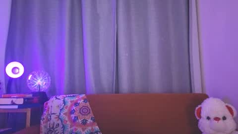 natalia_curlyx online show from March 12, 4:37 am