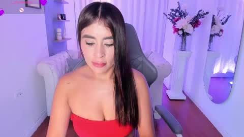 Natalia Leon online show from May 1, 4:05 am