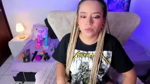 Nataliua Henao online show from August 3, 5:40 pm