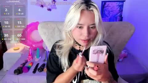 Nataliua Henao online show from July 1, 10:42 pm