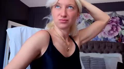 Natalie online show from July 28, 5:38 am