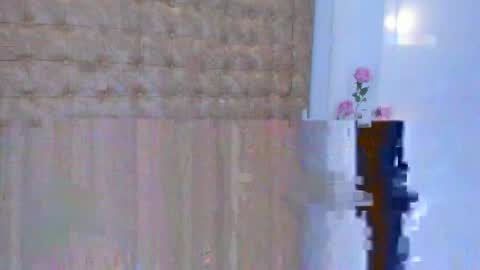   online show from April 28, 7:18 pm