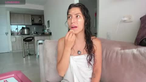       online show from June 22, 1:19 pm