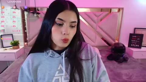 natalie  online show from June 13, 8:28 pm