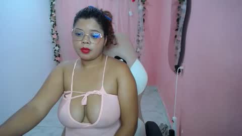 Snapshot of natalie_tits1 chatting on September 12, 8:05 pm natalie_tits1 online show from September 12, 8:05 pm