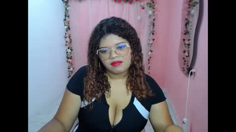 Snapshot of natalie_tits1 chatting on September 30, 5:29 pm natalie_tits1 online show from September 30, 5:29 pm