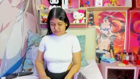 natalieevansx online show from June 19, 12:30 pm