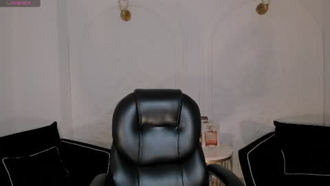 Natalie Lewis online show from June 19, 11:57 am
