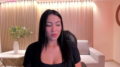 Natalie Lewis online show from July 28, 11:17 am