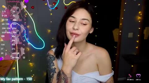 Snapshot of natalimillers chatting on October 10, 1:27 pm Natali online show from October 10, 1:27 pm