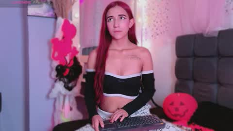 natalliapradas online show from October 27, 4:57 pm